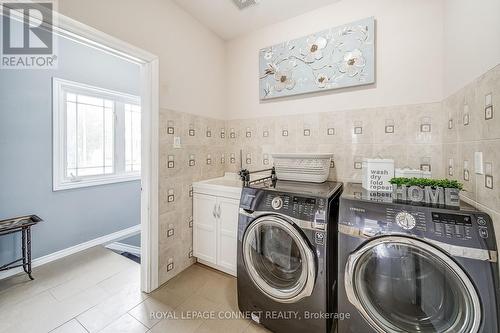 46 Alexander Boulevard, Georgina, ON - Indoor Photo Showing Laundry Room
