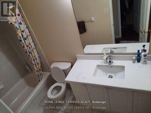 Upper - 6 Rotunda Street, Brampton, ON - Indoor Photo Showing Bathroom