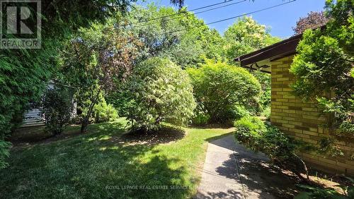 21 Banbury Road, Toronto, ON - Outdoor