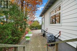 Side Interlocking Patio - 