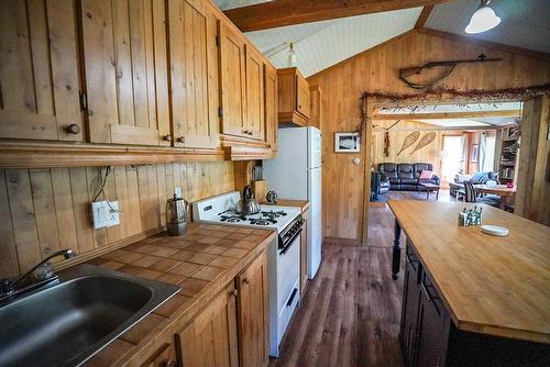 Kitchen - Ch. St-Antoine, New Richmond, QC - Indoor Photo Showing Kitchen