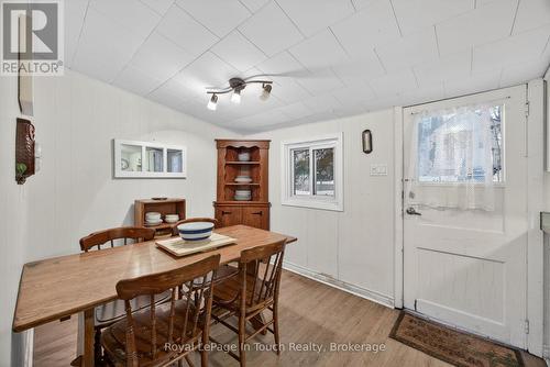 85 Tiny Beaches Road S, Tiny, ON - Indoor Photo Showing Dining Room