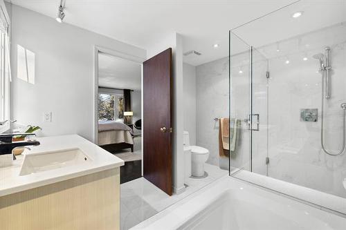 34 Birkenhead Ave, Winnipeg, MB 