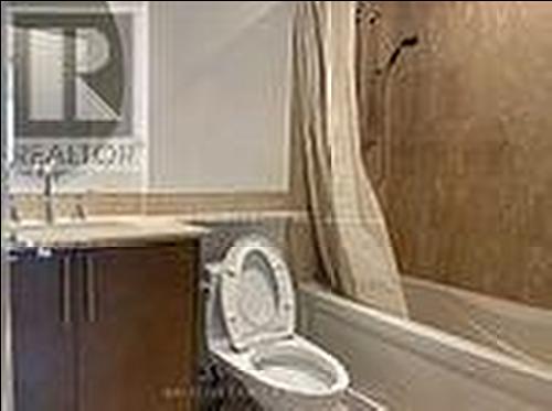 1003 - 35 Balmuto Street, Toronto, ON - Indoor Photo Showing Bathroom