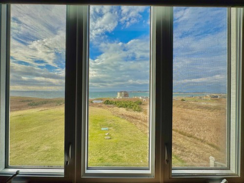Vue sur l'eau - 8 Ch. De La Pointe-Basse, Les Îles-De-La-Madeleine, QC - Indoor Photo Showing Other Room