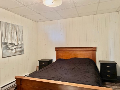 Sous-sol - 8 Ch. De La Pointe-Basse, Les Îles-De-La-Madeleine, QC - Indoor Photo Showing Bedroom