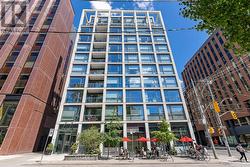 PH07 - 39 BRANT STREET  Toronto, ON M5V 0M8