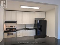 C - 286 LAKESHORE ROAD E  Mississauga, ON L5G 1H2