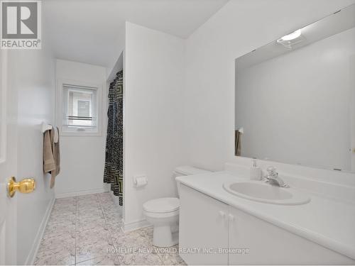Main - 42 Cedarhurst Drive, Richmond Hill, ON - Indoor Photo Showing Bathroom