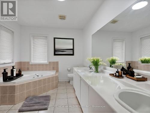 Main - 42 Cedarhurst Drive, Richmond Hill, ON - Indoor Photo Showing Bathroom