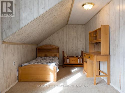31959 Feeder Road, Wainfleet (Marshville/Winger), ON - Indoor Photo Showing Bedroom