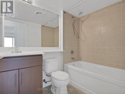 308 - 30 Herons Hill Way, Toronto, ON - Indoor Photo Showing Bathroom