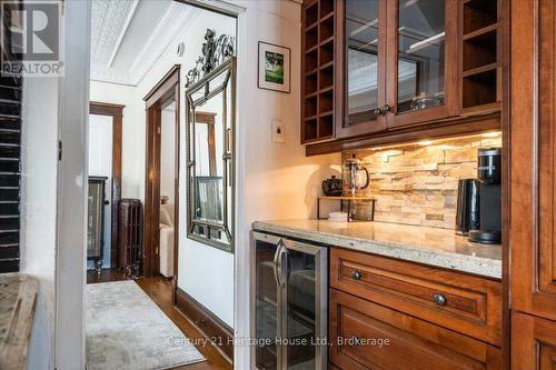 184 Weber Street E, Kitchener, ON - Indoor