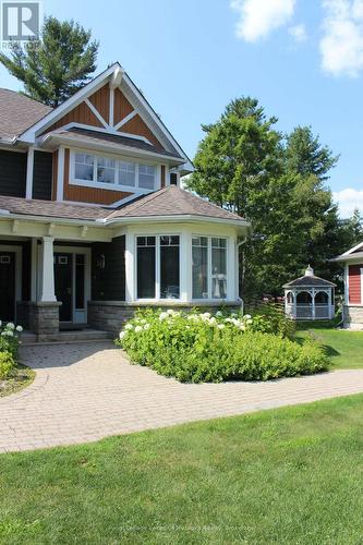 V 16 W 3 - 1020 Birch Glen Road, Lake Of Bays (Mclean), ON - Outdoor With Facade