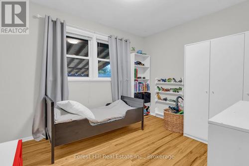 239 Clarke Street N, Woodstock (Woodstock - North), ON - Indoor Photo Showing Bedroom