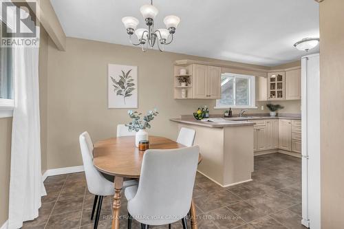 8 Rushton Road, Georgina, ON - Indoor Photo Showing Dining Room