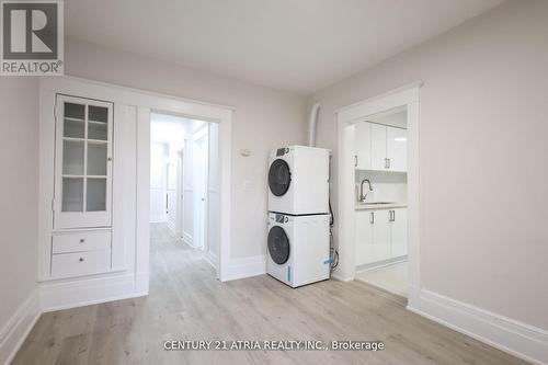 3 - 605 College Street, Toronto, ON - Indoor Photo Showing Laundry Room