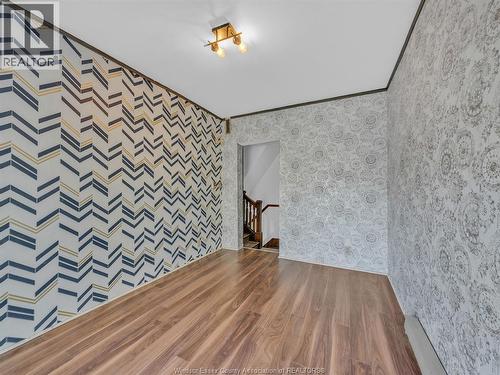 762 Victoria Avenue, Windsor, ON - Indoor Photo Showing Other Room