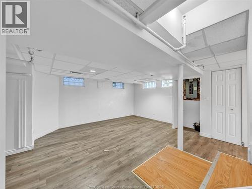 762 Victoria Avenue, Windsor, ON - Indoor