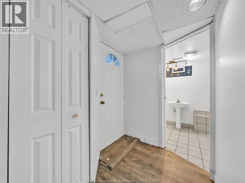 762 Victoria Avenue, Windsor, ON - Indoor Photo Showing Other Room