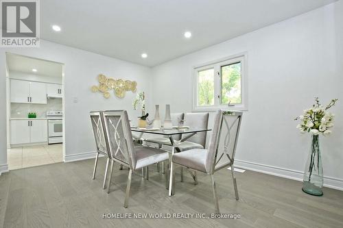 94 Weldrick Road E, Richmond Hill, ON - Indoor Photo Showing Dining Room