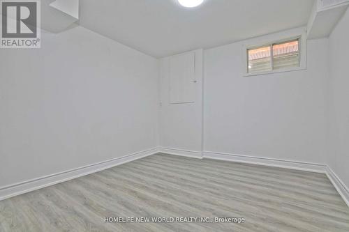 94 Weldrick Road E, Richmond Hill, ON - Indoor Photo Showing Other Room