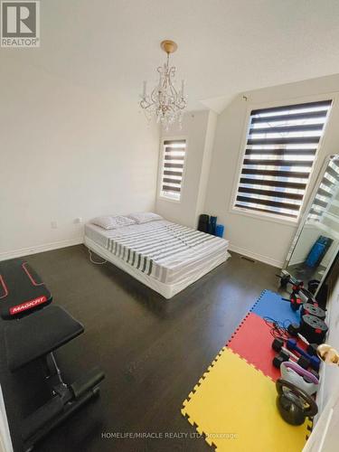 277 Remembrance Road, Brampton, ON - Indoor Photo Showing Bedroom
