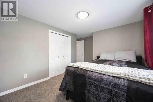 1634 Murphy Road, Sarnia, ON - Indoor Photo Showing Bedroom