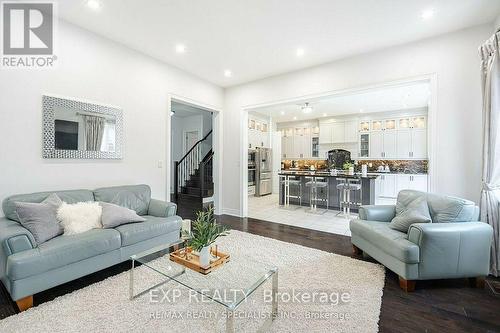 Main - 448 Dougall Avenue, Caledon, ON - Indoor Photo Showing Living Room