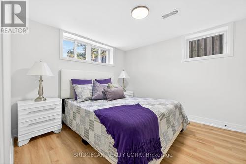 40 Westaway Place, Hamilton, ON - Indoor Photo Showing Bedroom