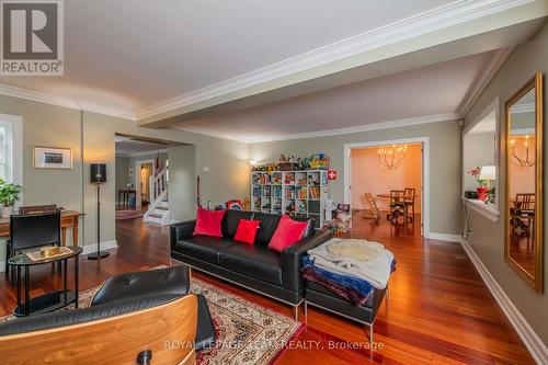 60 Goulburn Avenue, Ottawa, ON - Indoor Photo Showing Living Room