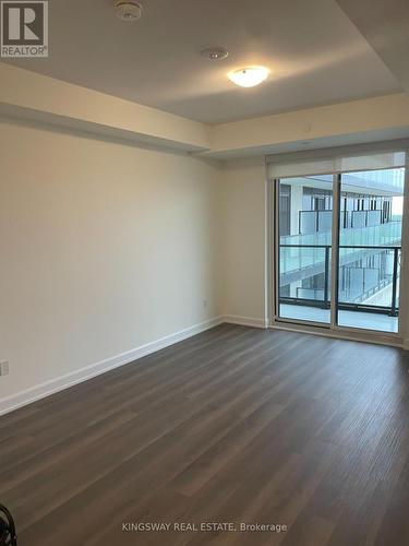1002 - 3220 William Coltson Avenue, Oakville, ON - Indoor Photo Showing Other Room