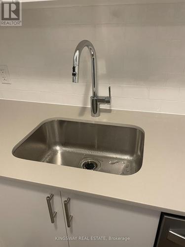 1002 - 3220 William Coltson Avenue, Oakville, ON - Indoor Photo Showing Kitchen With Double Sink