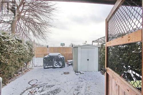 7-13 - 13 Lotherton Pathway, Toronto, ON - Outdoor