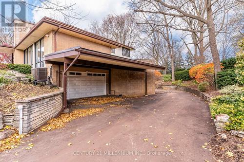 200 Main Street S, Brampton, ON - Outdoor