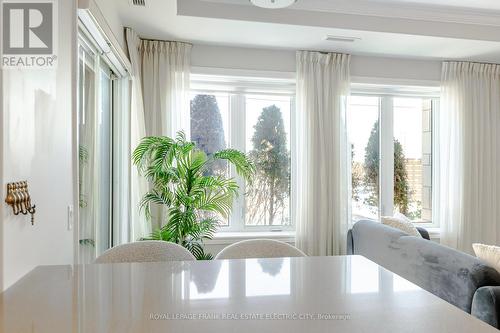 105 - 869 Clonsilla Avenue, Peterborough (Otonabee Ward 1), ON - Indoor Photo Showing Dining Room