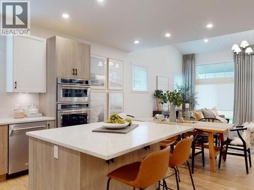 4060 Saturna Ave, Powell River, BC - Indoor Photo Showing Kitchen With Upgraded Kitchen