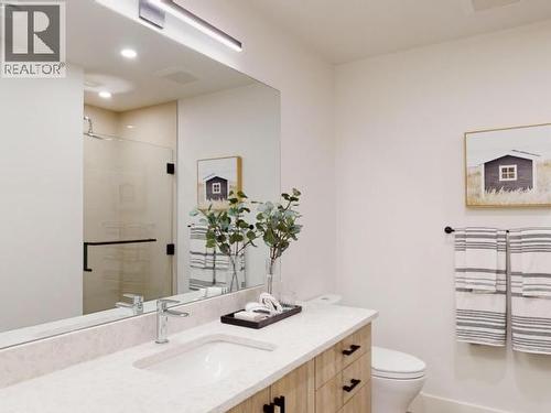 4060 Saturna Ave, Powell River, BC - Indoor Photo Showing Bathroom