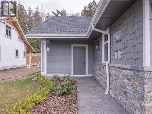 4060 Saturna Ave, Powell River, BC - Outdoor With Exterior