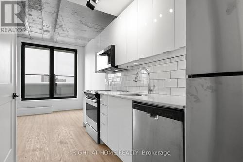 Kitchen - 403 - 377 Winona Avenue, Ottawa, ON - Indoor Photo Showing Kitchen