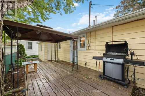 298 Lorne Avenue, Chatham-Kent (Wallaceburg), ON - Outdoor With Deck Patio Veranda With Exterior