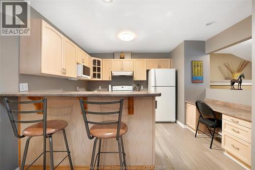 1233 St. Paul Avenue, Windsor, ON - Indoor Photo Showing Kitchen
