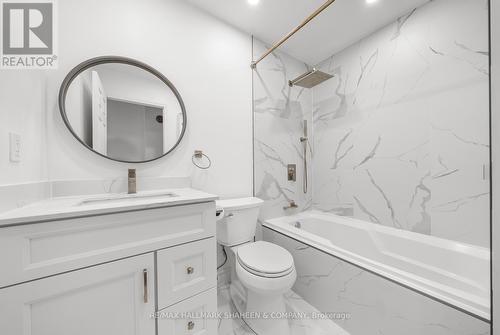 331 - 500 Richmond Street W, Toronto, ON - Indoor Photo Showing Bathroom