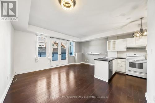 331 - 500 Richmond Street W, Toronto, ON - Indoor Photo Showing Kitchen