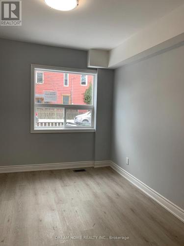 101 - 12 Mansfield Avenue, Toronto, ON - Indoor Photo Showing Other Room