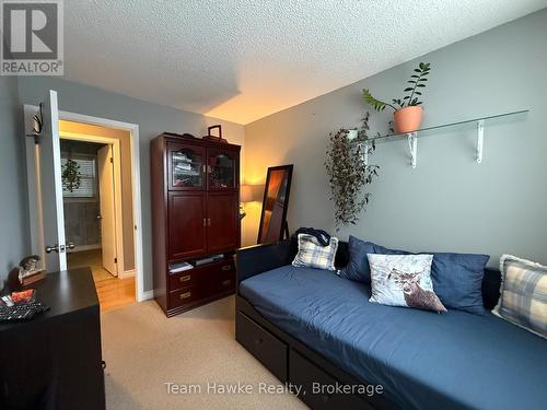 798 Quebec Street, Midland, ON - Indoor Photo Showing Bedroom