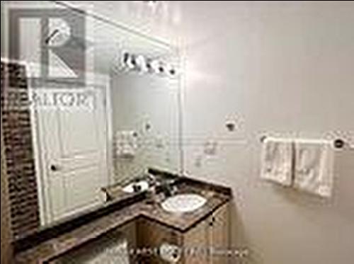 3904 - 50 Absolute Avenue, Mississauga, ON - Indoor Photo Showing Bathroom