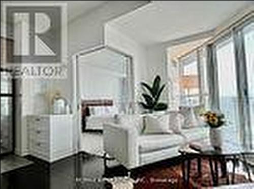 3904 - 50 Absolute Avenue, Mississauga, ON - Indoor