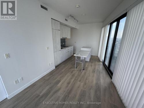 1208 - 215 Queen Street W, Toronto, ON - Indoor Photo Showing Other Room