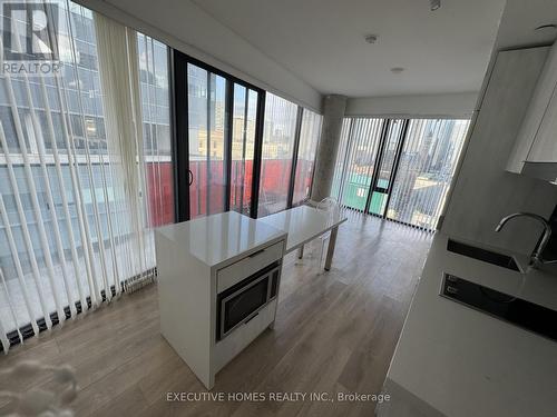 1208 - 215 Queen Street W, Toronto, ON - Indoor Photo Showing Other Room